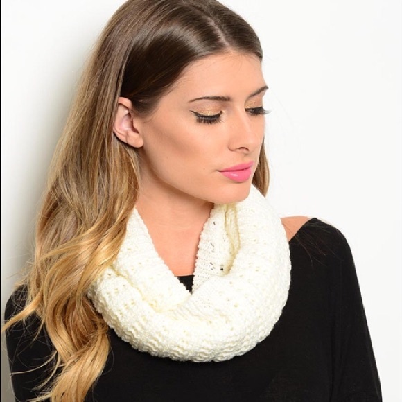 Ivory Infinity Scarf - Picture 5 of 5